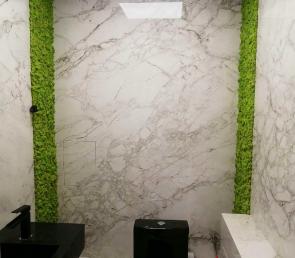 Preserved moss in combination with stone