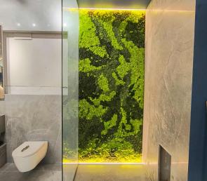 Moss wall in a sample bathroom at Grohe