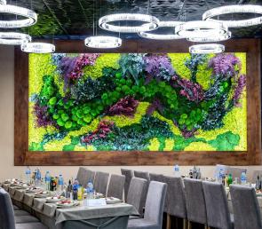 MOSS wild artistic composition at restaurant Leon